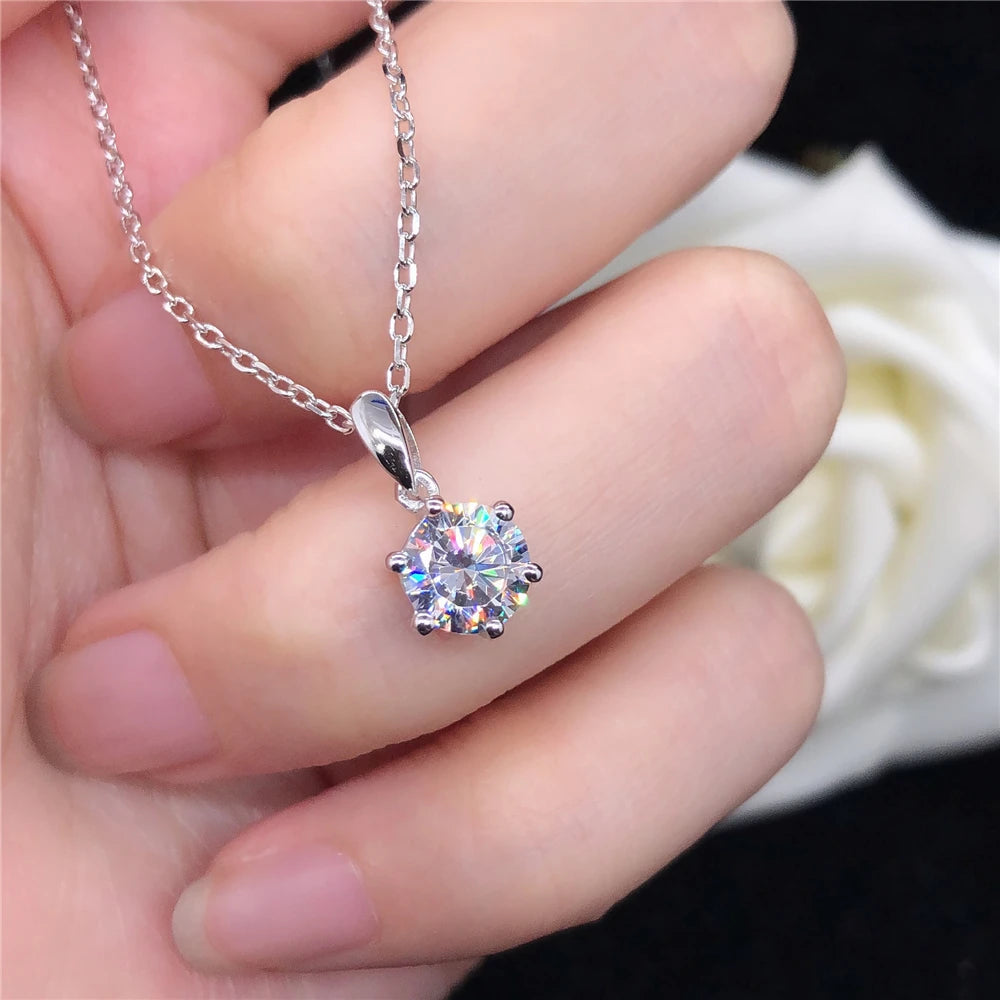 White Gold 0.5CT Round Moissanite Pendant