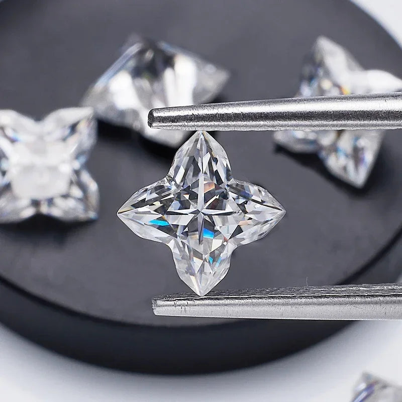 Four Leaf Clover Moissanite  Ring