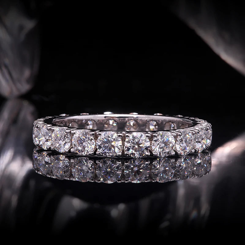 Round Cut 2.5MM Lab Grown Diamond Band Ring
